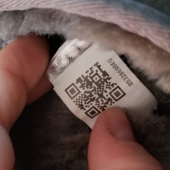 Gray Ugg Short Classic boots size 9 - Picture 6 of 7